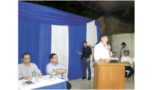 Postura. Efraín Alegre, quien asumió la conducción del PLRA el pasado 19 de julio, lideró la reunión de liberales.